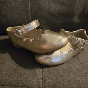 Elegant Gold Kids Dress Shoes with Scalloped Design